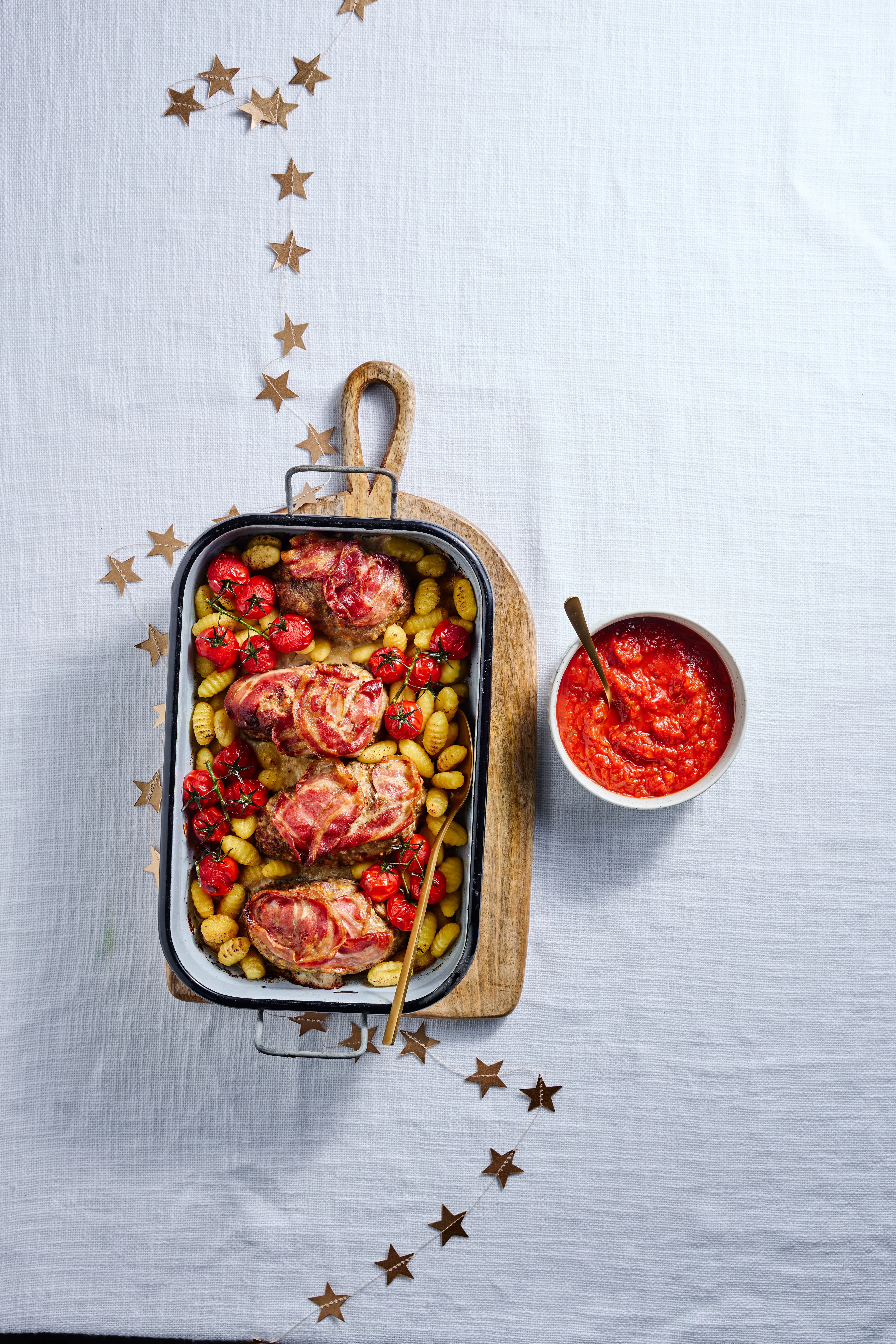 Mini meatloafs met geroosterde tomaatjes en gnocchi