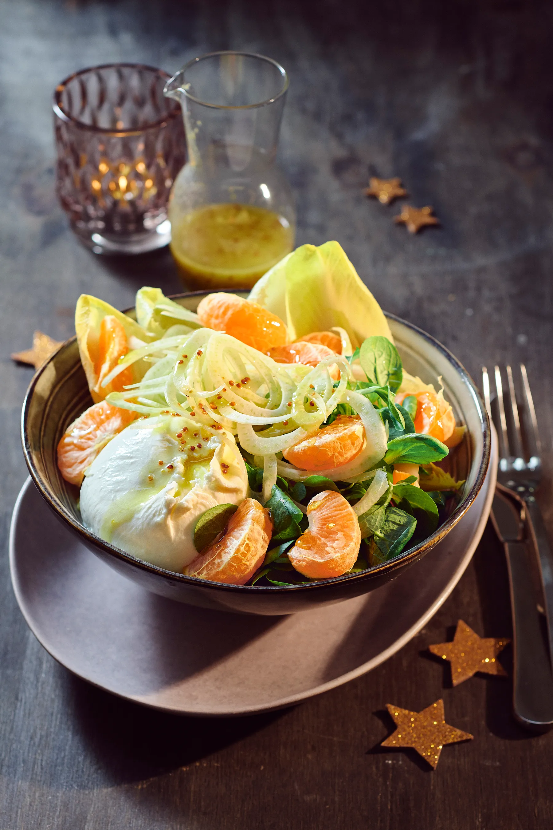 Mandarijn-witlofsalade met burrata