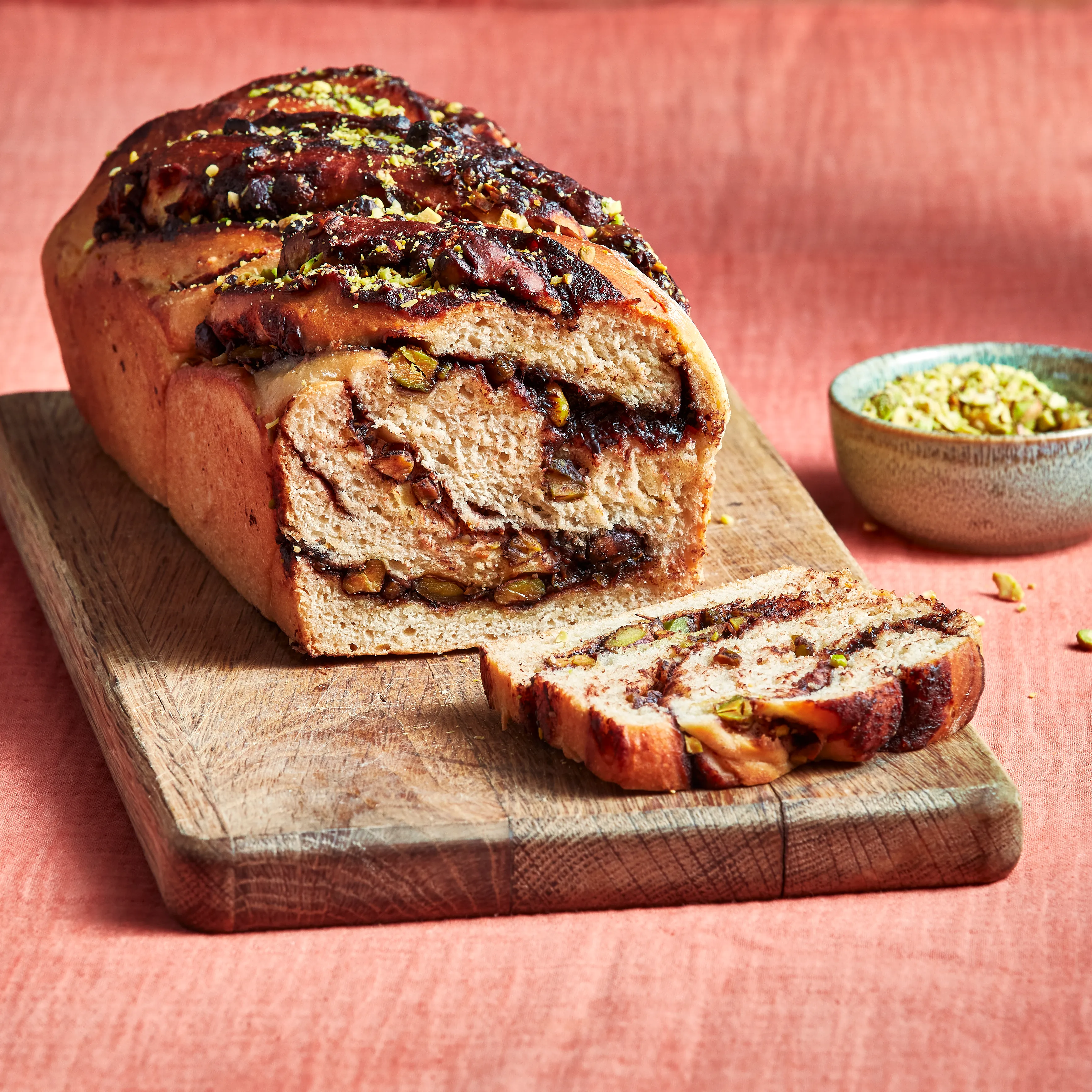 Babka met pure chocolade en pistache