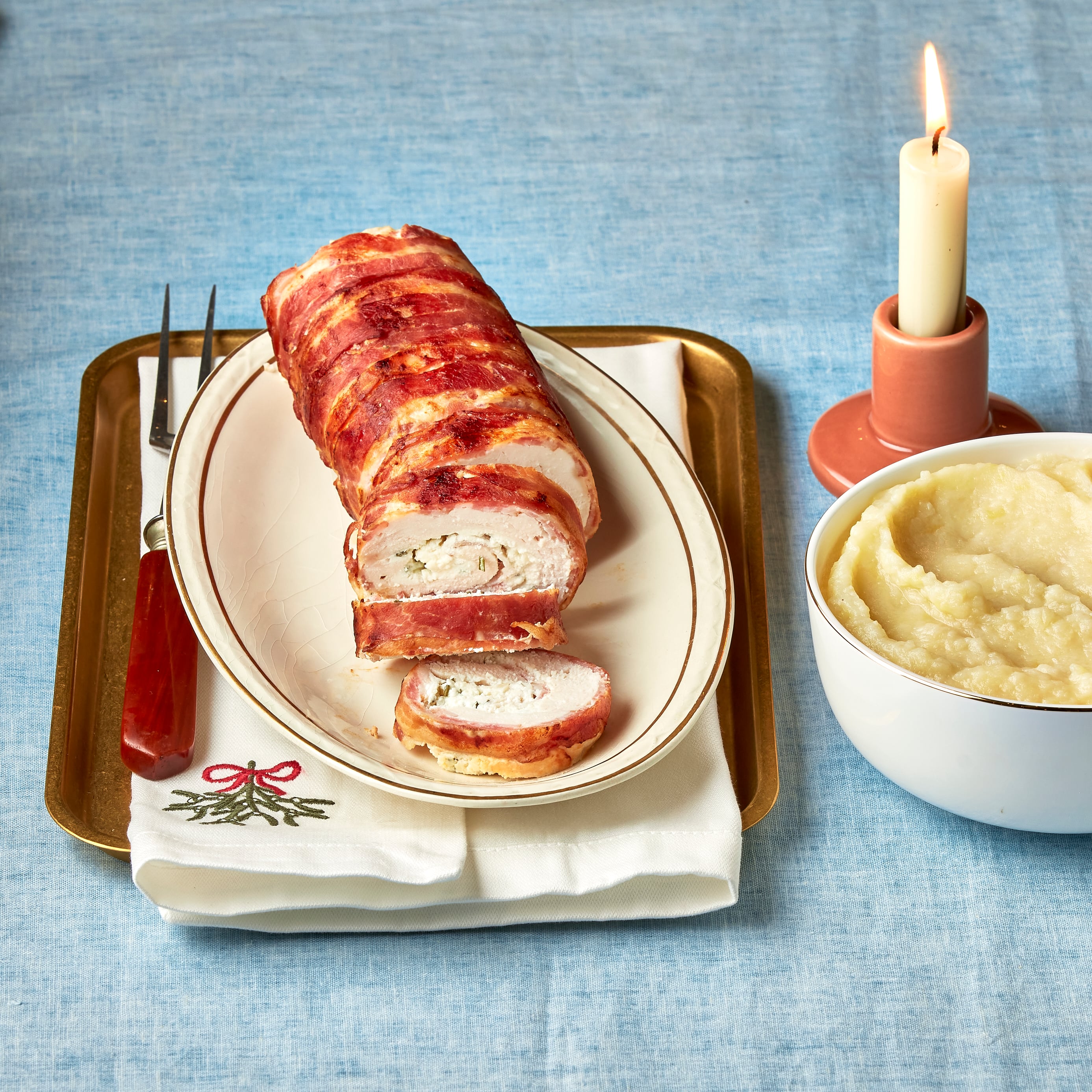 Kiprollade met bloemkool-aardappelpuree