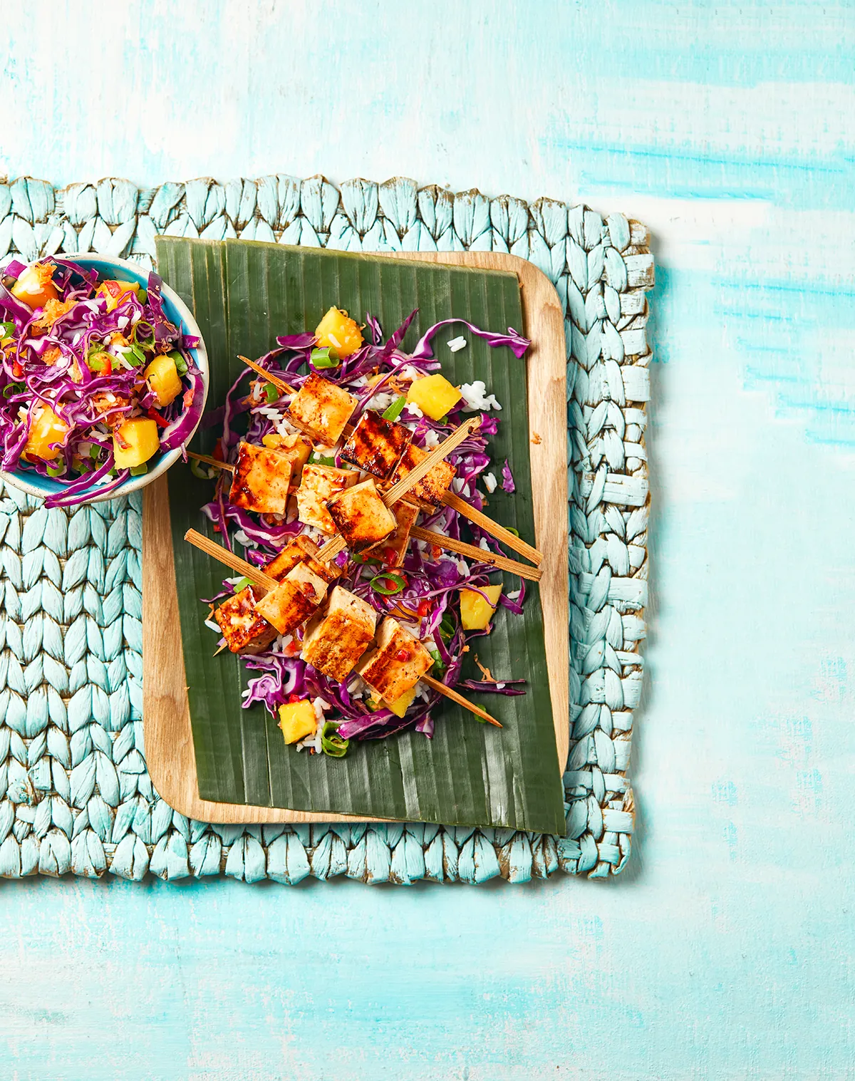 Tofuspiesjes met ananasmarinade en koolsla