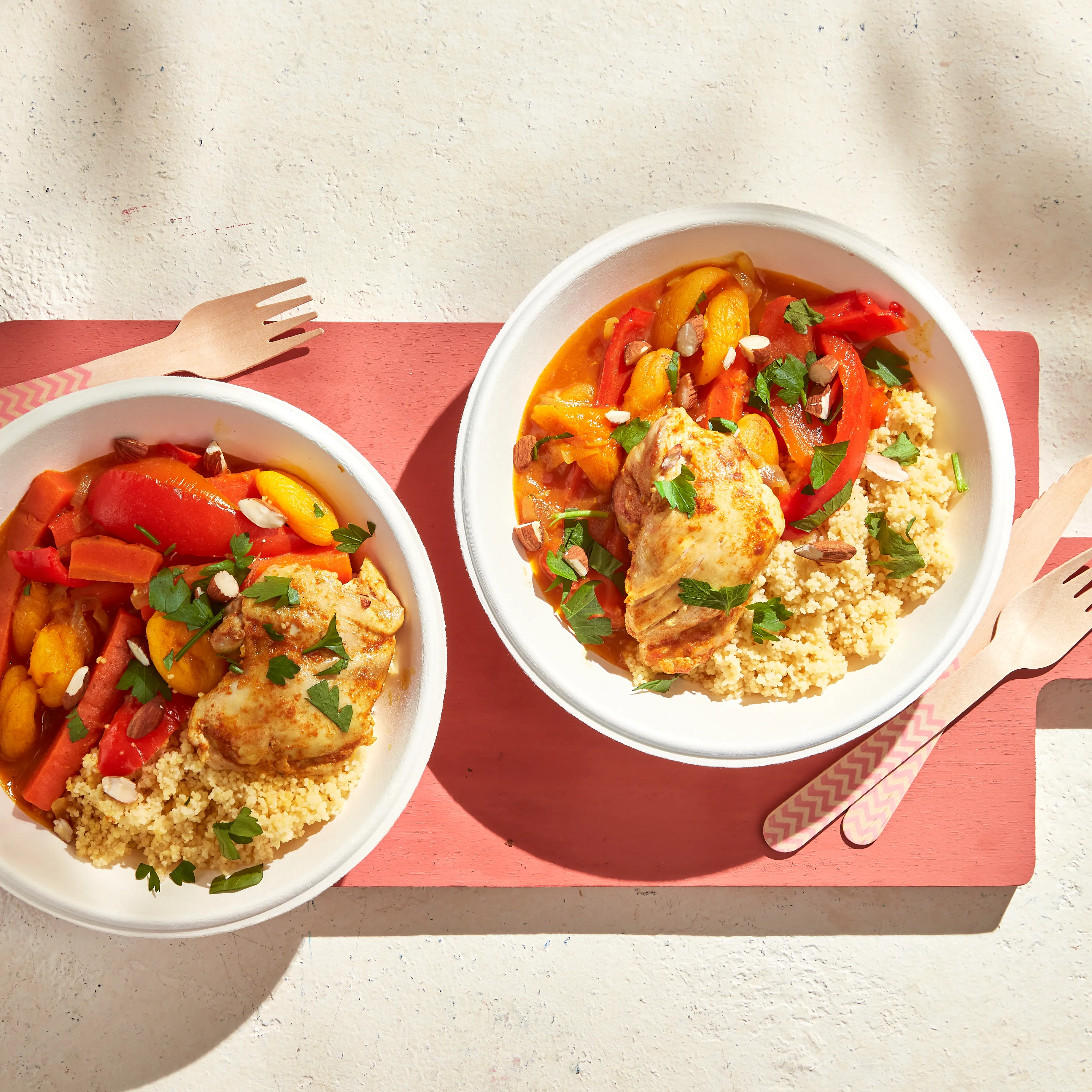 Kiptajine met abrikoos en amandel